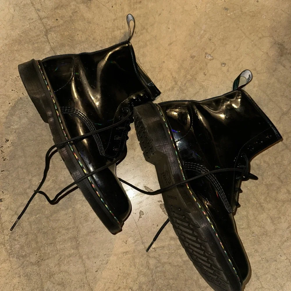 Dr. Martens Jadon HI Rainbow Patent Boots in Black - Picture 3 of 7